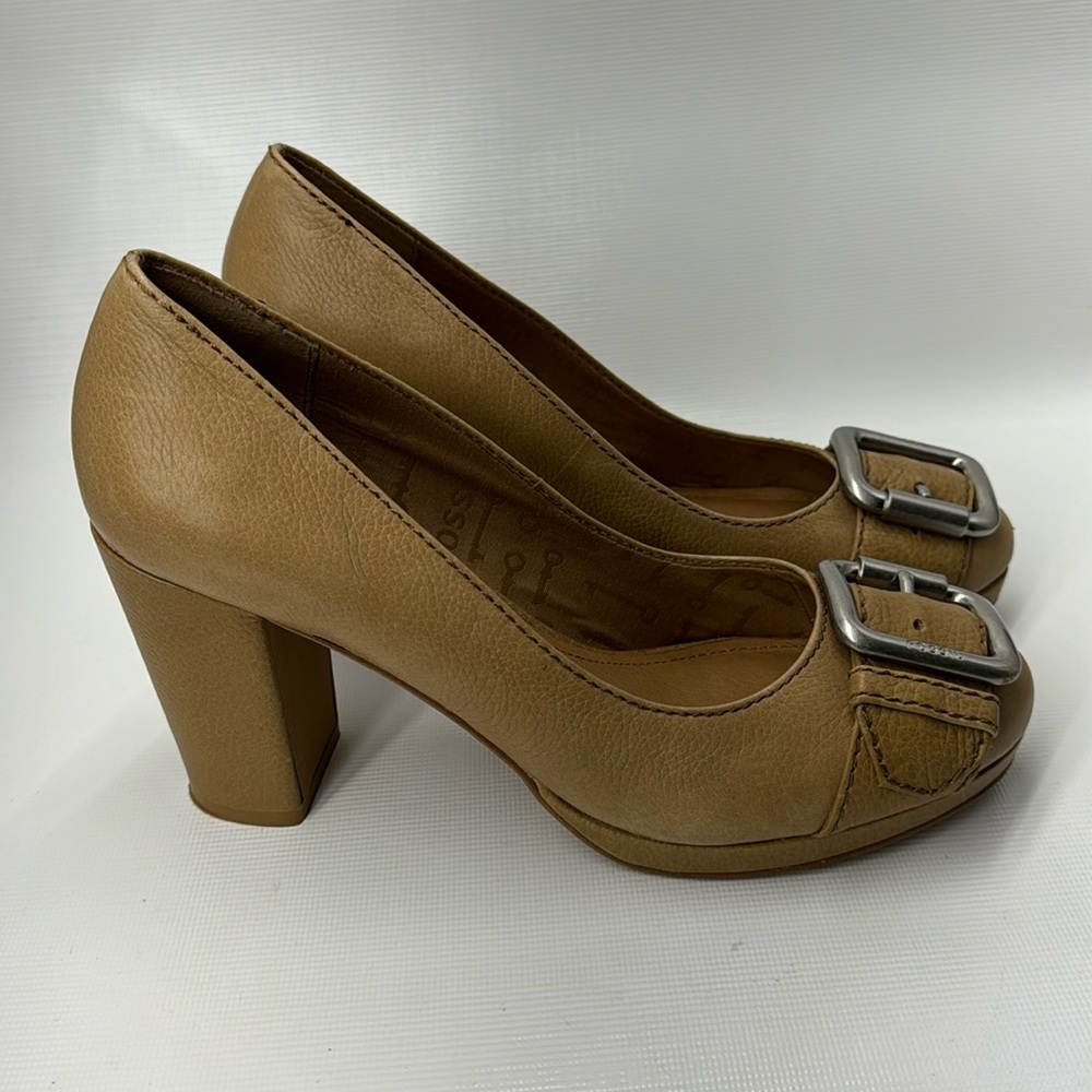 Fossil Maddox Leather Tan Heels Slip On